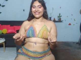 Curvylatina4u