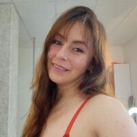 Ava_Raye