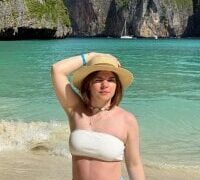 Elizabeth_Hottie_