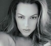 Gigi-Honey