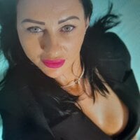IRISWHITE17
