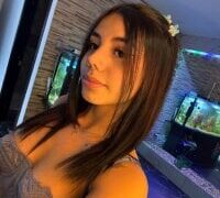 Laura-Khalifa