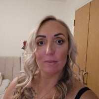 theblondecocklover