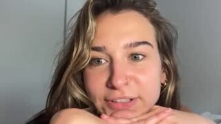 elenahere4u