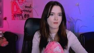 karla-pink