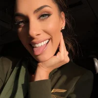 Queen-Reya