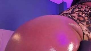 sexishantal1